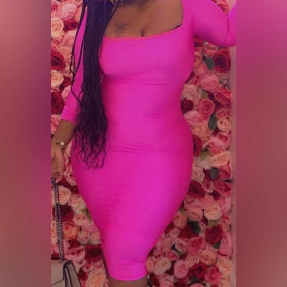 Fashion Nova metallic Vibrant Pink Long Sleeve Dress - Picture 2 of 2